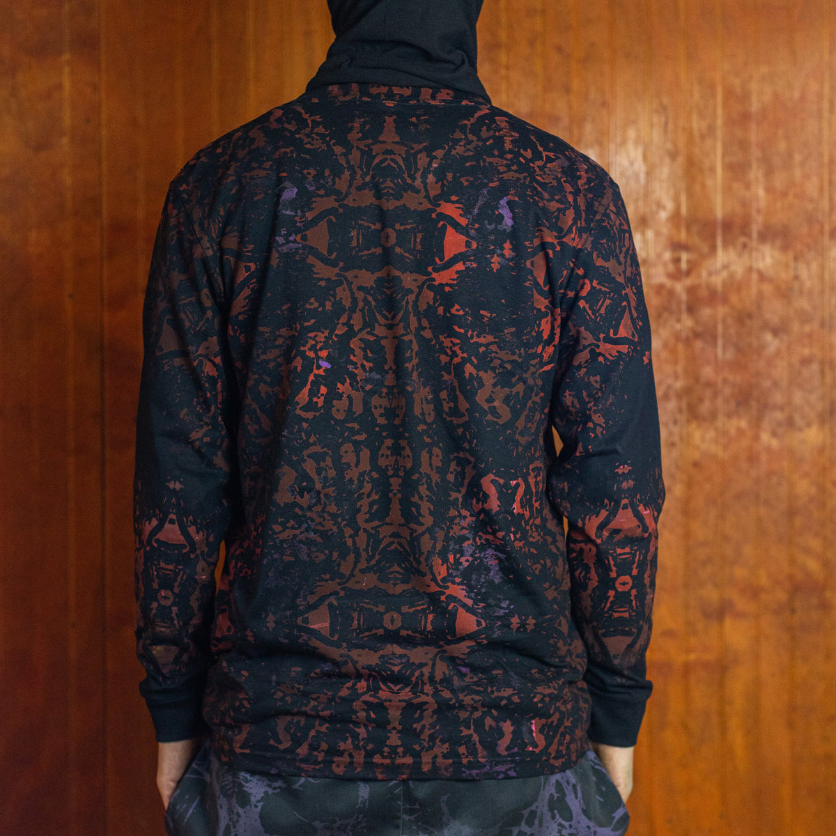 Polera Manga Larga 019 – Negro / Óxido Violeta