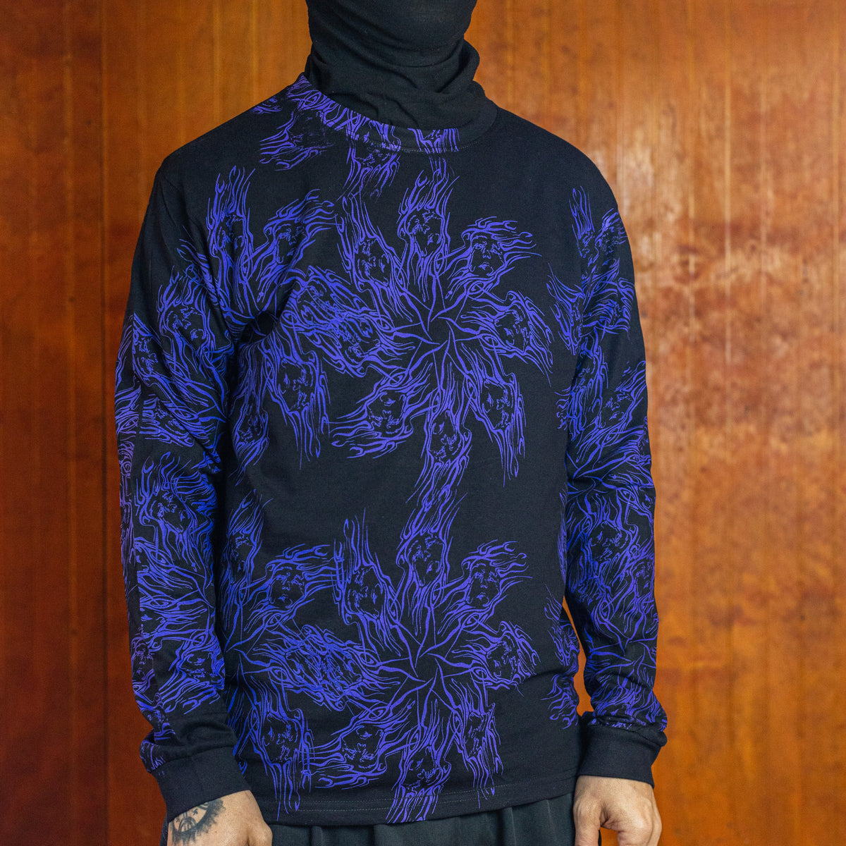 Polera Manga Larga 020 — Negro / Óxido Violeta
