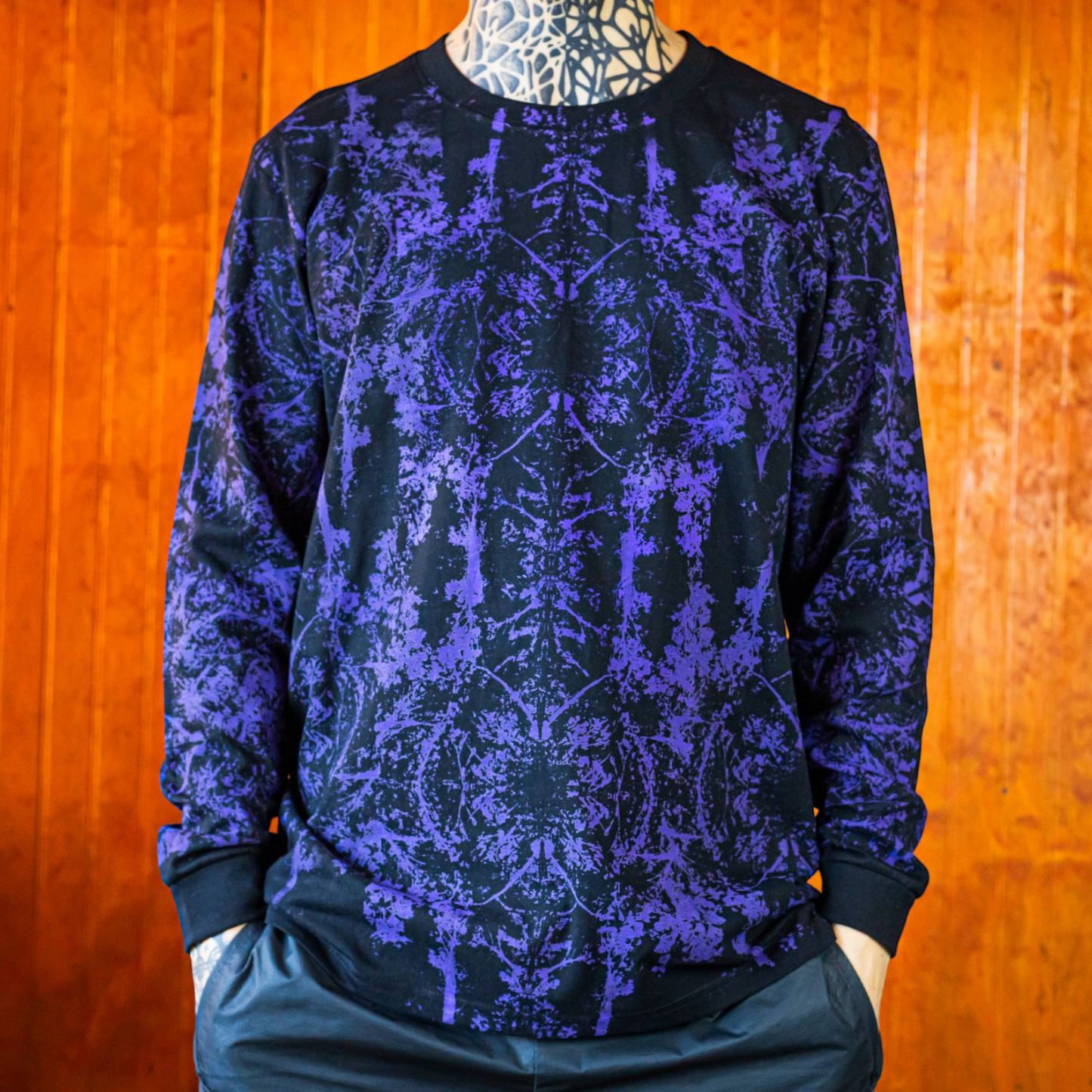 Polera Manga Larga Ankali 001 – Bosque Ultravioleta